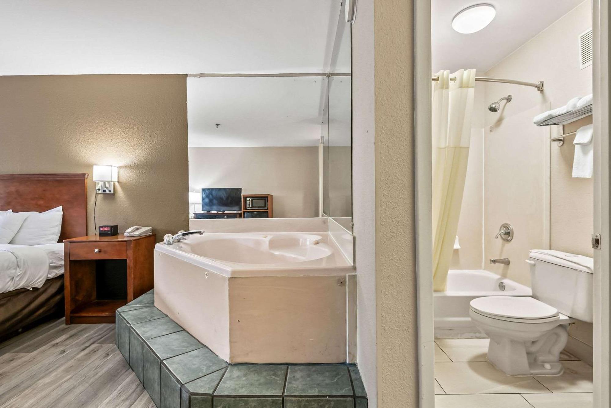Quality Inn Quincy - Tallahassee West Buitenkant foto